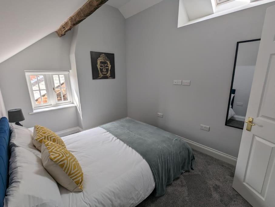 31 High Street - Modern & Stylish 2-Bed Apartment - Inc Parking Husbands Bosworth Экстерьер фото